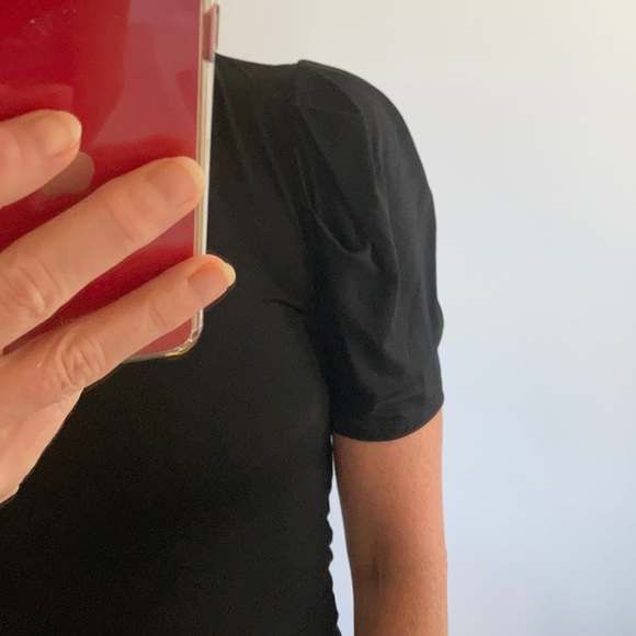 Basic Black Short Sleeve Top - Picture 6 of 6